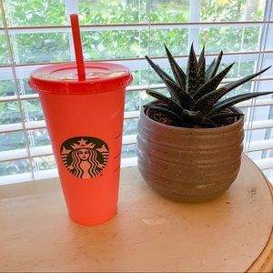 🆕 Starbucks ✨Color Changing✨Summer 2020 Tumbler🥤